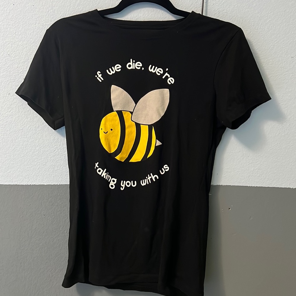T-Shirt, Black,Bee Design, Medium size